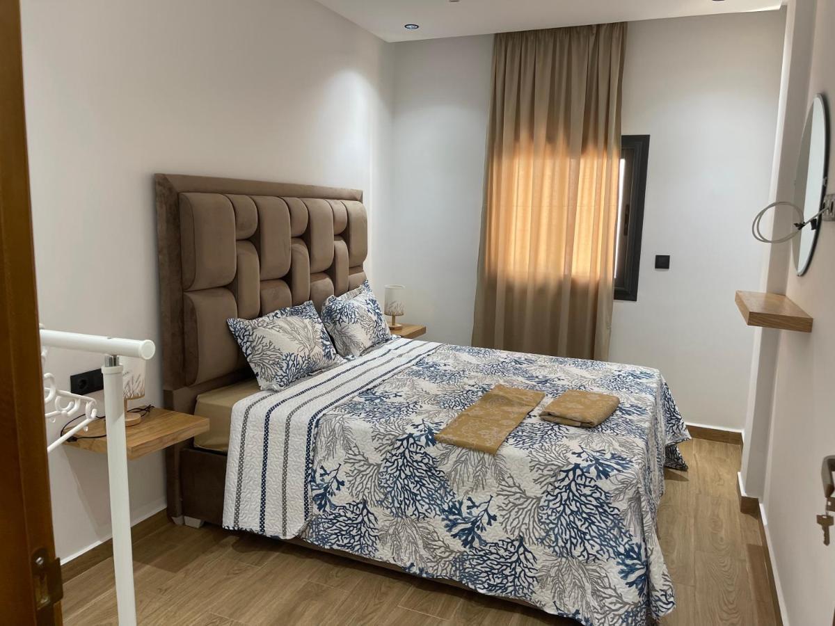 Appartement En M'Diq Centre Ville Pres De La Plage Bagian luar foto
