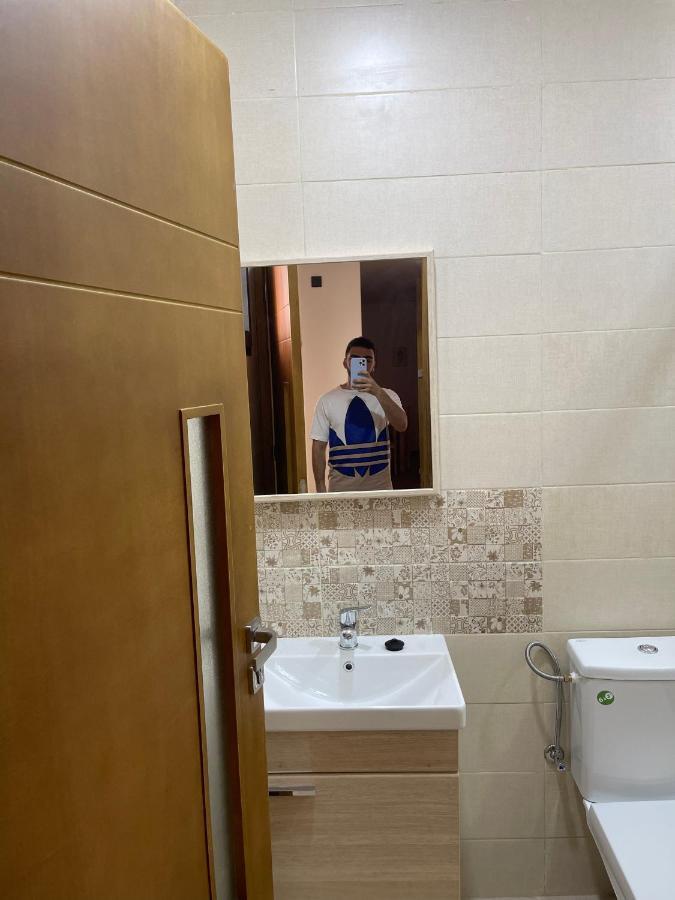 Appartement En M'Diq Centre Ville Pres De La Plage Bagian luar foto