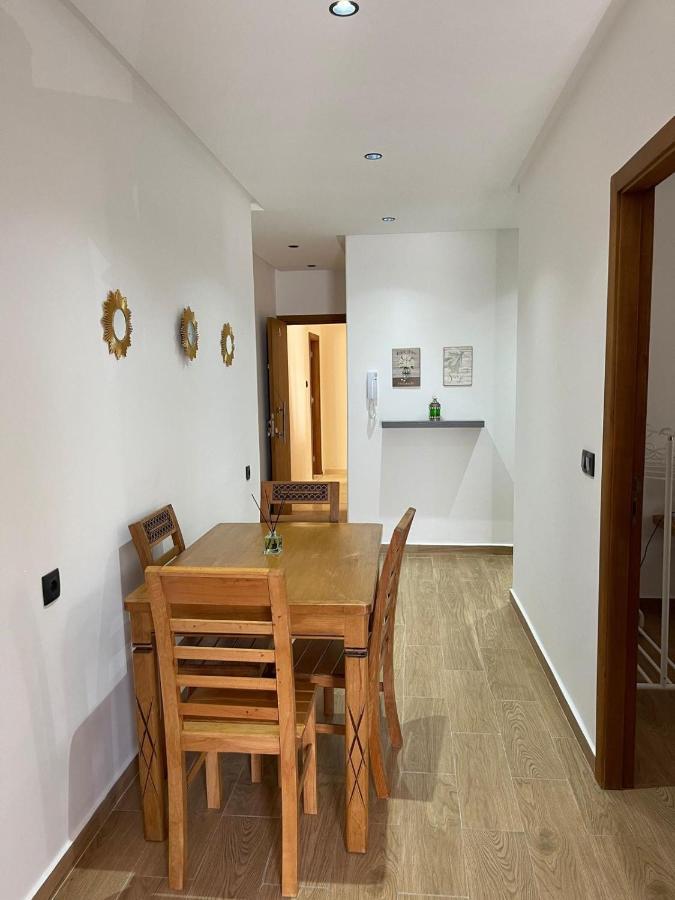 Appartement En M'Diq Centre Ville Pres De La Plage Bagian luar foto