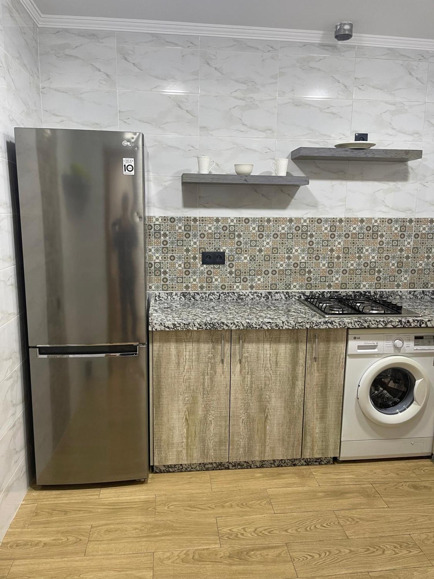 Appartement En M'Diq Centre Ville Pres De La Plage Bagian luar foto